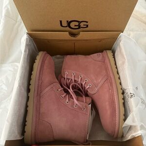Pink UGGs Neumel High